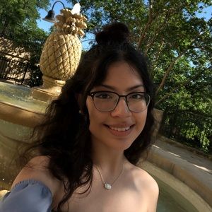 Meet your Posher, Brianna